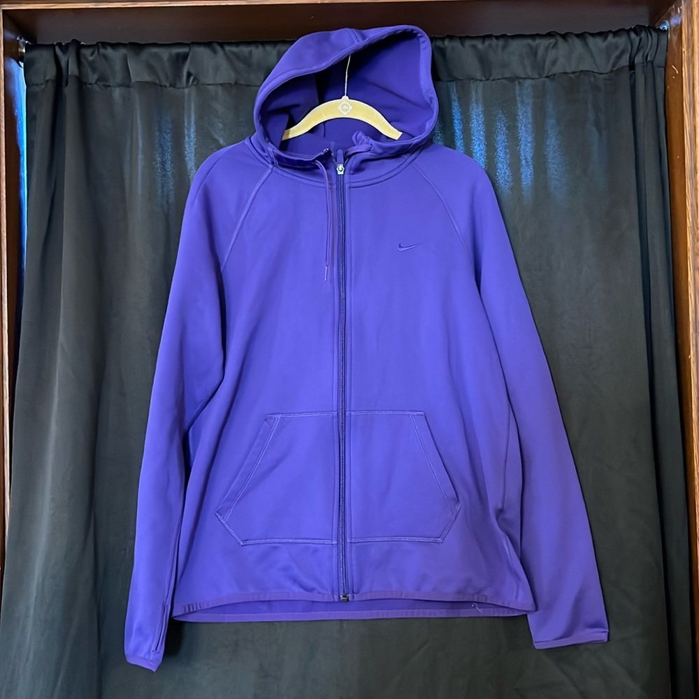 Woman’s Purple Nike Zip Up Hoodie-Medium